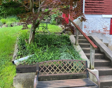 87 Snowden (rear Cottage) Avenue - Photo Thumbnail 2