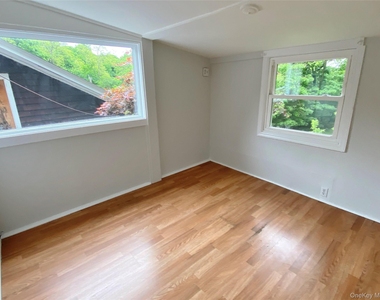 87 Snowden (rear Cottage) Avenue - Photo Thumbnail 10