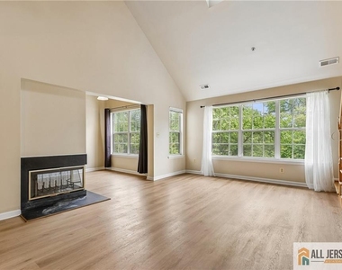 624 Brickhouse Road - Photo Thumbnail 6