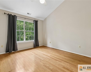 624 Brickhouse Road - Photo Thumbnail 28