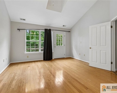 624 Brickhouse Road - Photo Thumbnail 20