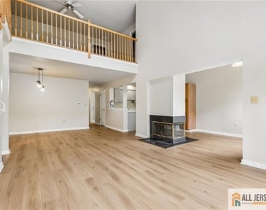624 Brickhouse Road - Photo Thumbnail 9