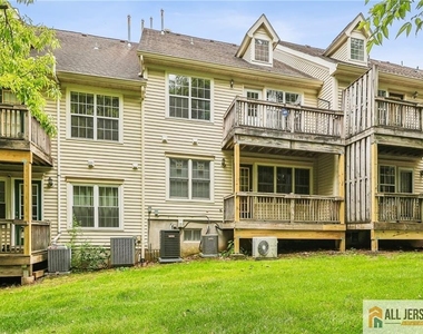 624 Brickhouse Road - Photo Thumbnail 41