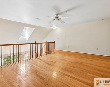 624 Brickhouse Road - Photo Thumbnail 27