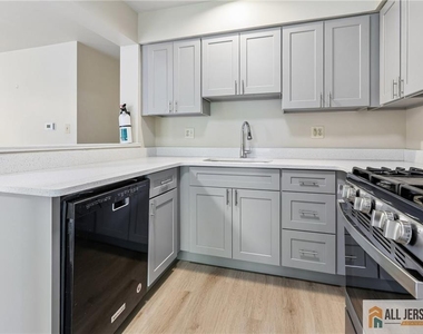 624 Brickhouse Road - Photo Thumbnail 17