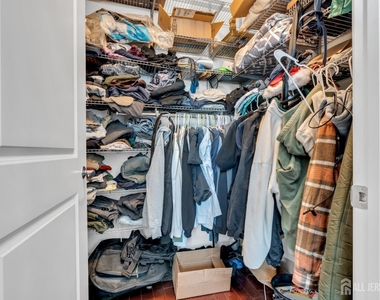 731 Strassle Way - Photo Thumbnail 17