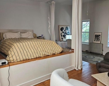 530 Court Street - Photo Thumbnail 5
