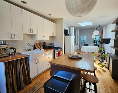 530 Court Street - Photo Thumbnail 2