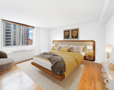 343 E 74th Street - Photo Thumbnail 1