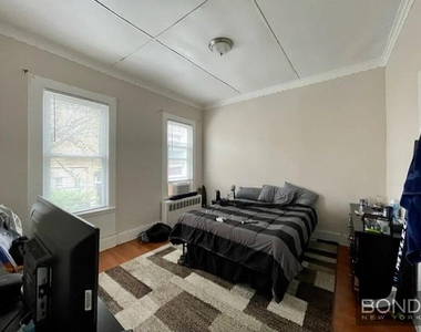 32-11 38th Avenue - Photo Thumbnail 3