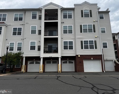 9204 Charleston Drive - Photo Thumbnail 7