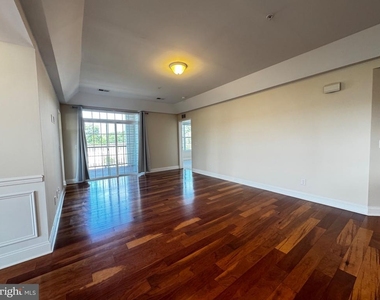 9204 Charleston Drive - Photo Thumbnail 17