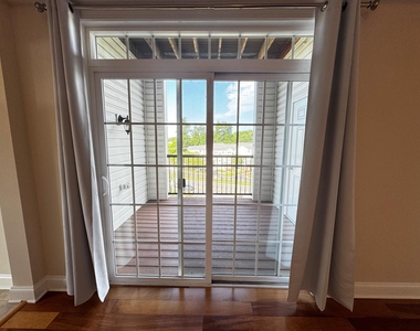9204 Charleston Drive - Photo Thumbnail 20