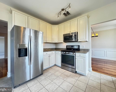 9204 Charleston Drive - Photo Thumbnail 25