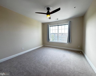 9204 Charleston Drive - Photo Thumbnail 22