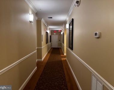 9204 Charleston Drive - Photo Thumbnail 34
