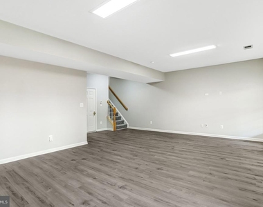 22616 Welborne Manor Square - Photo Thumbnail 37