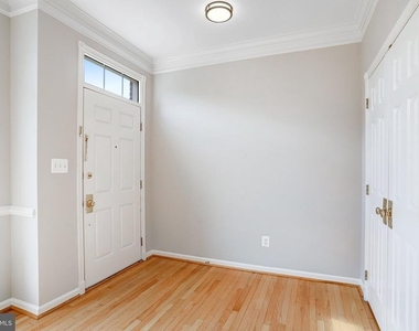 22616 Welborne Manor Square - Photo Thumbnail 4
