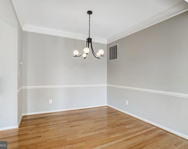 22616 Welborne Manor Square - Photo Thumbnail 9