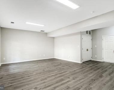 22616 Welborne Manor Square - Photo Thumbnail 36