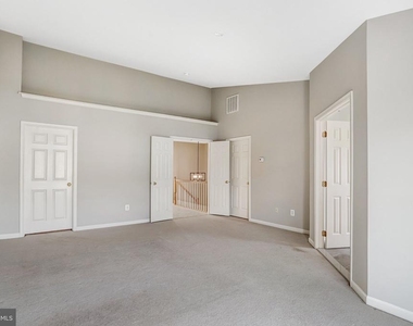 22616 Welborne Manor Square - Photo Thumbnail 24