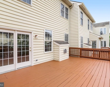 22616 Welborne Manor Square - Photo Thumbnail 20
