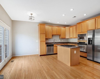 22616 Welborne Manor Square - Photo Thumbnail 14
