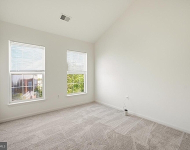 44094 Saxony Terrace - Photo Thumbnail 43