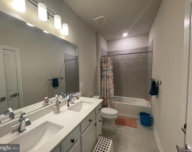 22256 Cornerstone Crossing Terrace - Photo Thumbnail 20