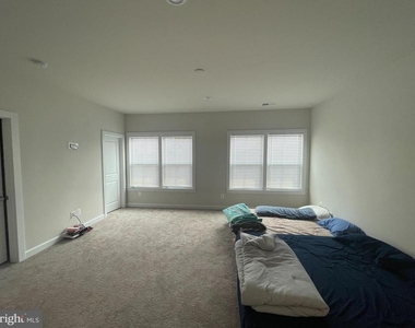 22256 Cornerstone Crossing Terrace - Photo Thumbnail 16
