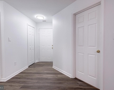 20600 Cornstalk Terrace - Photo Thumbnail 15