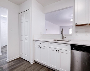 20600 Cornstalk Terrace - Photo Thumbnail 13