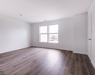 20600 Cornstalk Terrace - Photo Thumbnail 28