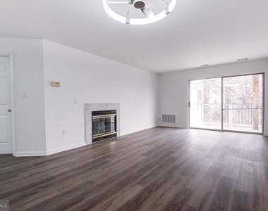 20600 Cornstalk Terrace - Photo Thumbnail 6