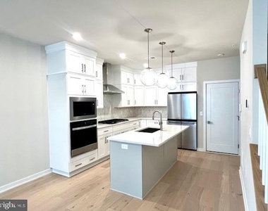 43513 Madison Springs Terrace - Photo Thumbnail 6