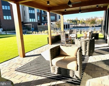 43513 Madison Springs Terrace - Photo Thumbnail 36