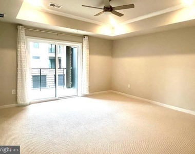 43513 Madison Springs Terrace - Photo Thumbnail 13