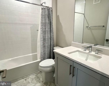 43513 Madison Springs Terrace - Photo Thumbnail 21