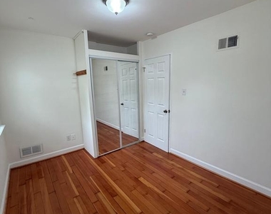 5608 Tremont Drive - Photo Thumbnail 8