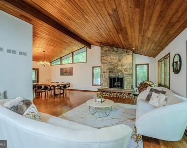 10808 Nicholsridge Road - Photo Thumbnail 9