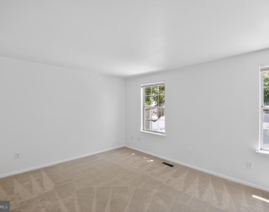 10313 Bridgetown Place - Photo Thumbnail 20