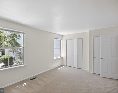 10313 Bridgetown Place - Photo Thumbnail 16