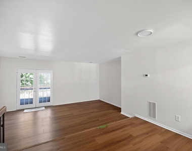 10313 Bridgetown Place - Photo Thumbnail 11