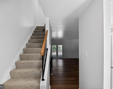 10313 Bridgetown Place - Photo Thumbnail 9