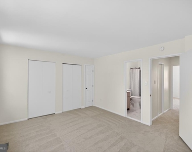 10313 Bridgetown Place - Photo Thumbnail 22