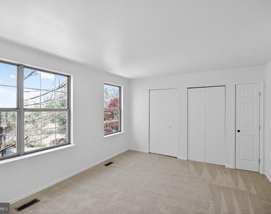 10313 Bridgetown Place - Photo Thumbnail 15