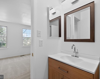 10313 Bridgetown Place - Photo Thumbnail 18