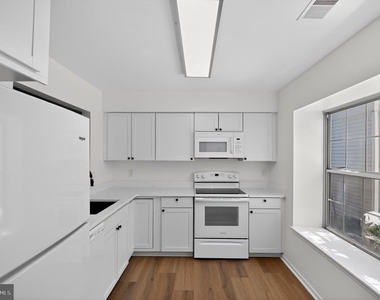 10313 Bridgetown Place - Photo Thumbnail 6
