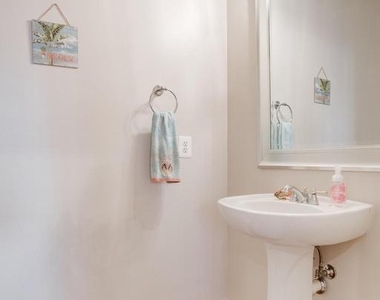 8320 Dockray Court - Photo Thumbnail 14