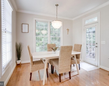 8320 Dockray Court - Photo Thumbnail 7